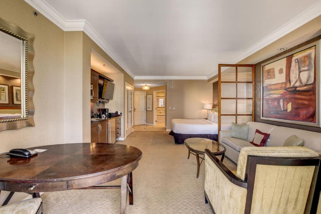 Strip & Sphere View! Privately Owned Condo Hotel-The Signature At Mgm Las Vegas Luaran gambar