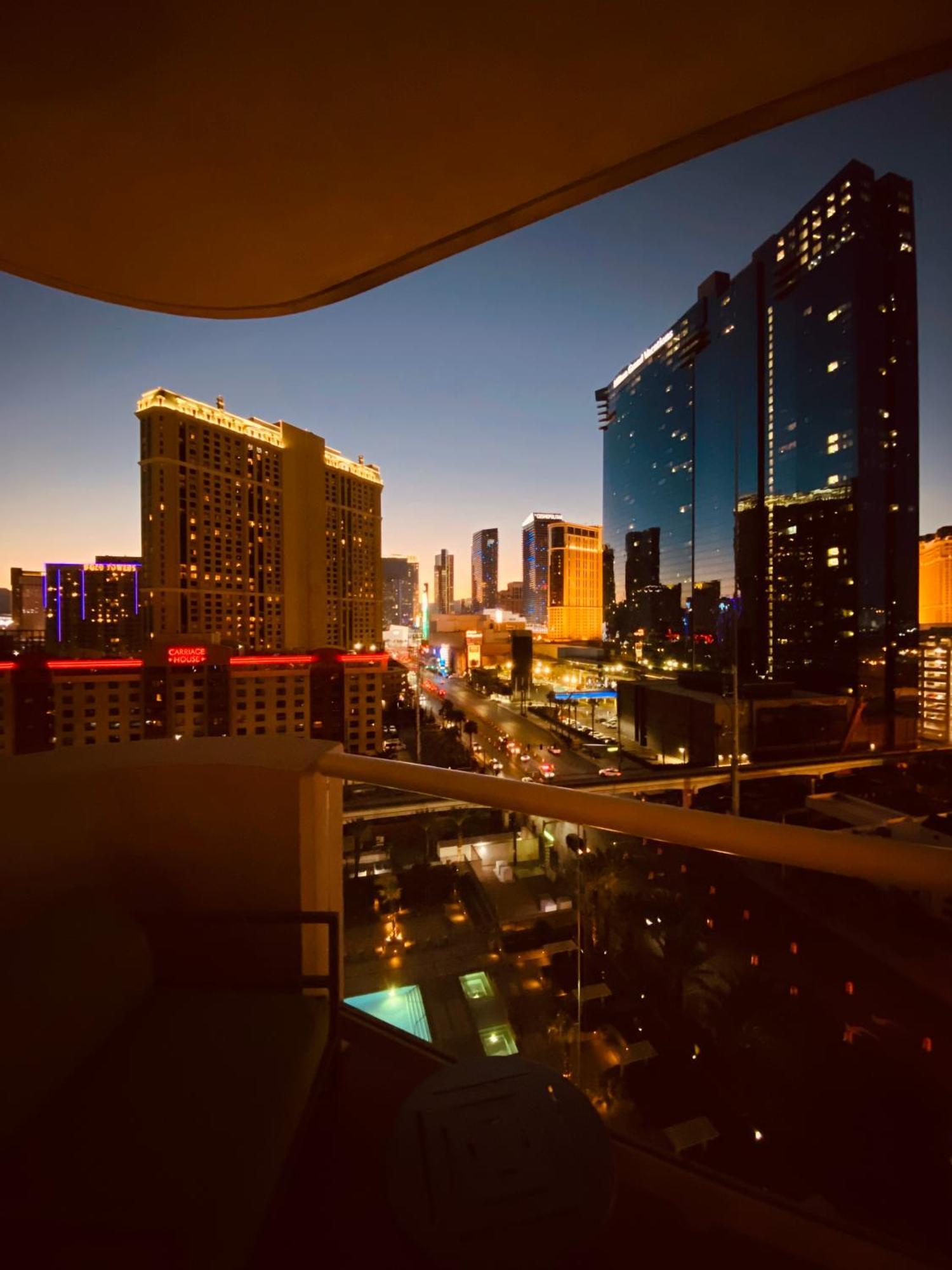 Strip & Sphere View! Privately Owned Condo Hotel-The Signature At Mgm Las Vegas Luaran gambar