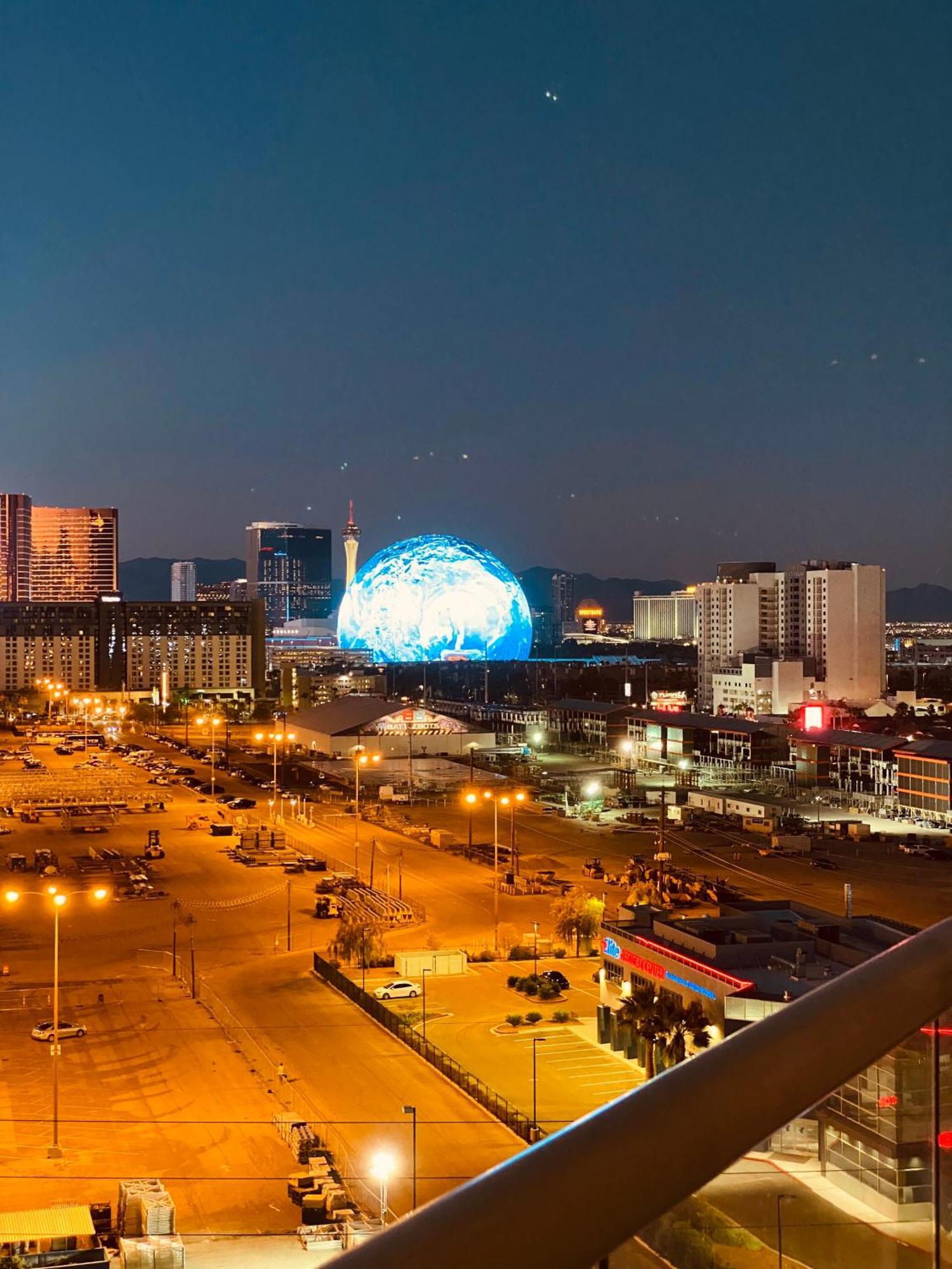 Strip & Sphere View! Privately Owned Condo Hotel-The Signature At Mgm Las Vegas Luaran gambar